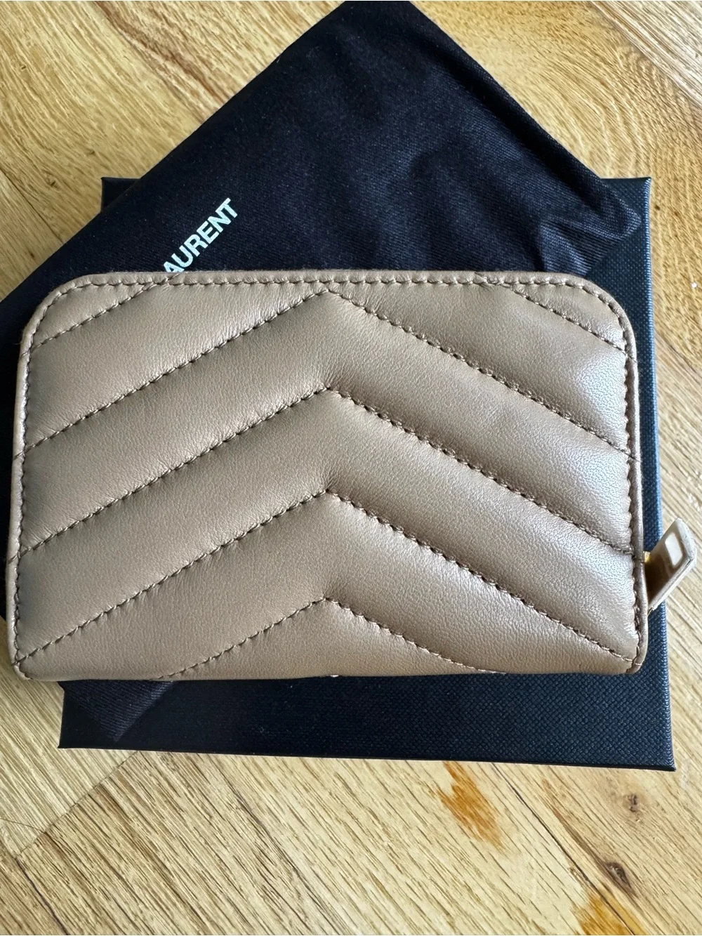 Saint Laurent Quilted Leather Zip Card Wallet in Taupe with Gold YSL - Picture 3 of 5